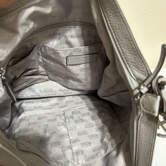 Michael Kors hobo bag - Picture 12 of 12